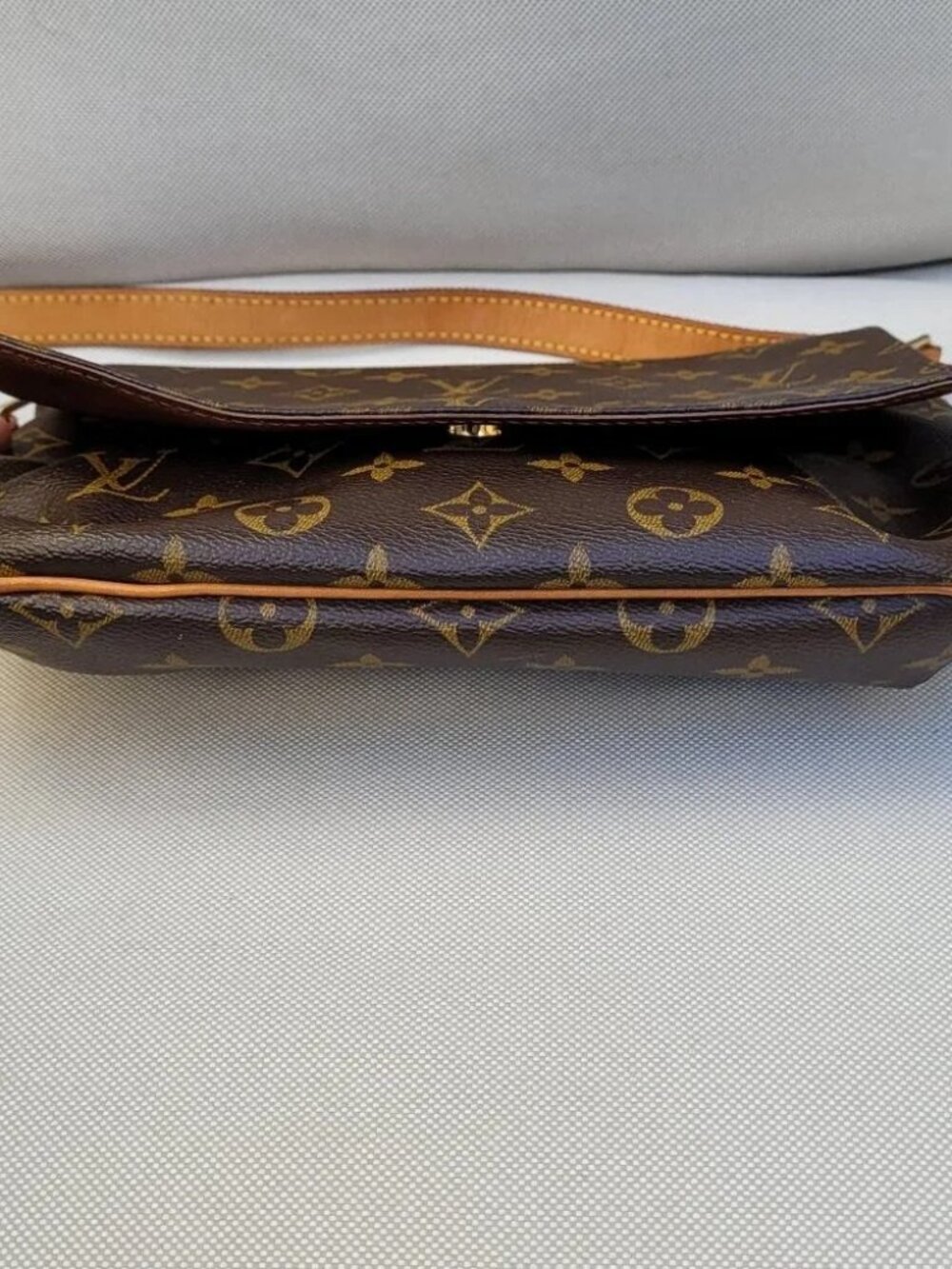 Louis Vuitton Musette Tango Shoulder Bag - Picture 15 of 16